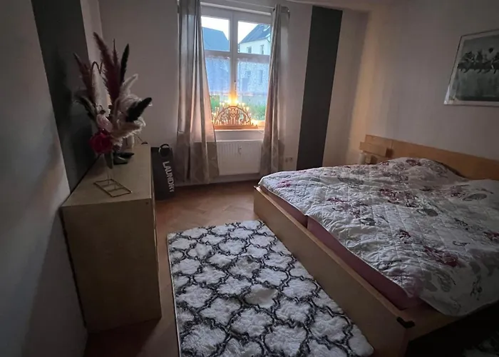 Sonnige Helene Thalheim (Erzgebirgskreis)